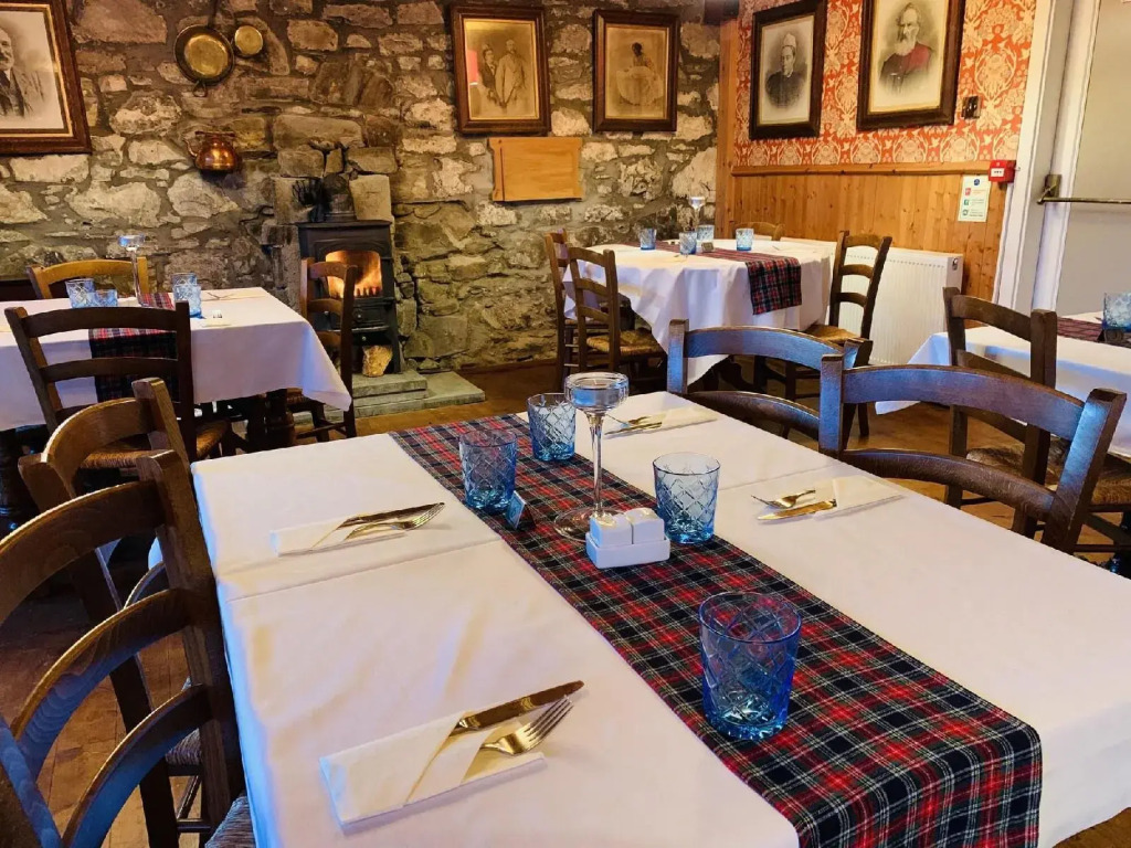 Aultguish Inn