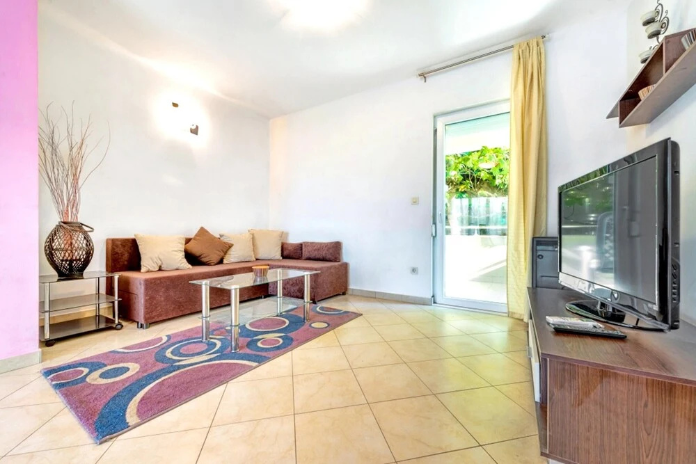 Apartments Ana