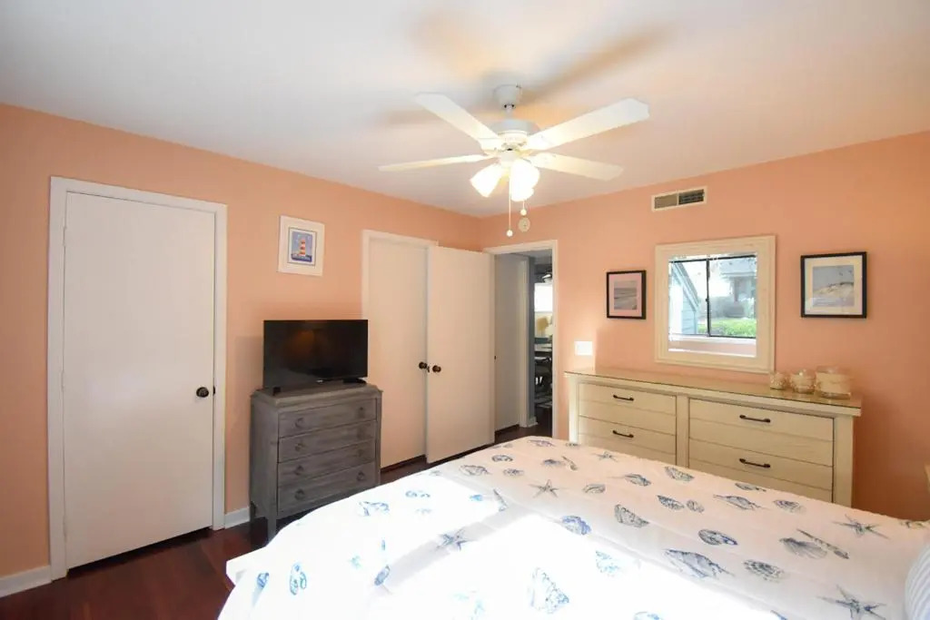 243 Turnberry Village