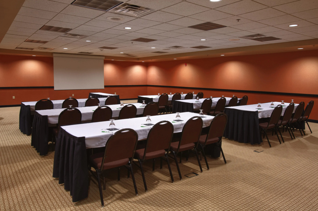 Holiday Inn St. Paul Northeast - Lake Elmo