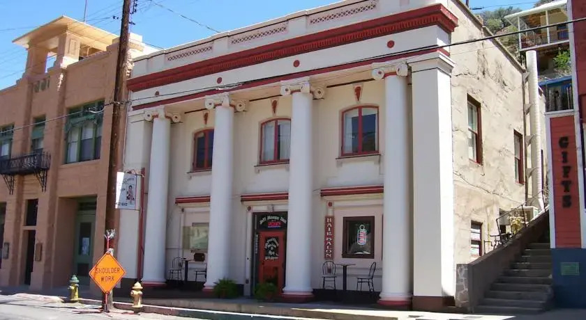 Jailhouse Inn