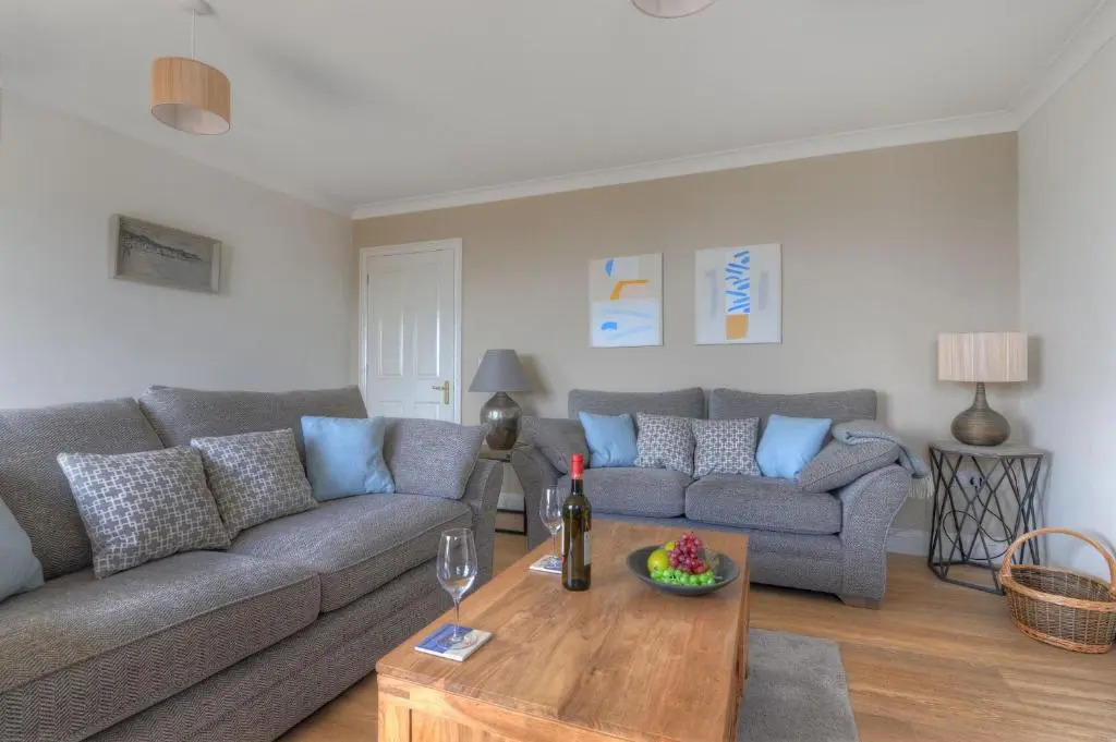 7 Coram Court