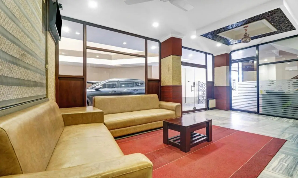 Treebo Darwesh Residency - 500m from Railway Station