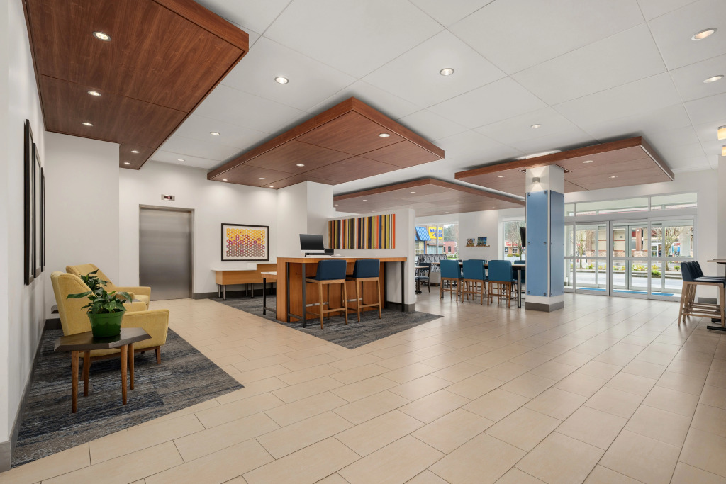 Holiday Inn Express & Suites Victoria-Colwood by IHG