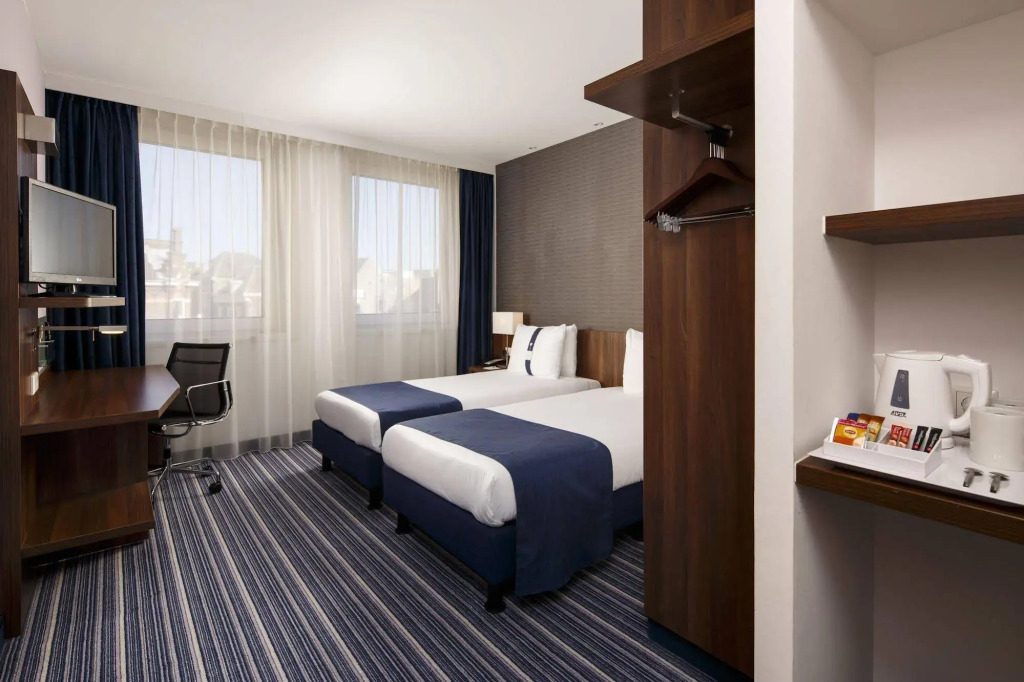 Holiday Inn Express Amsterdam Arena Towers by IHG