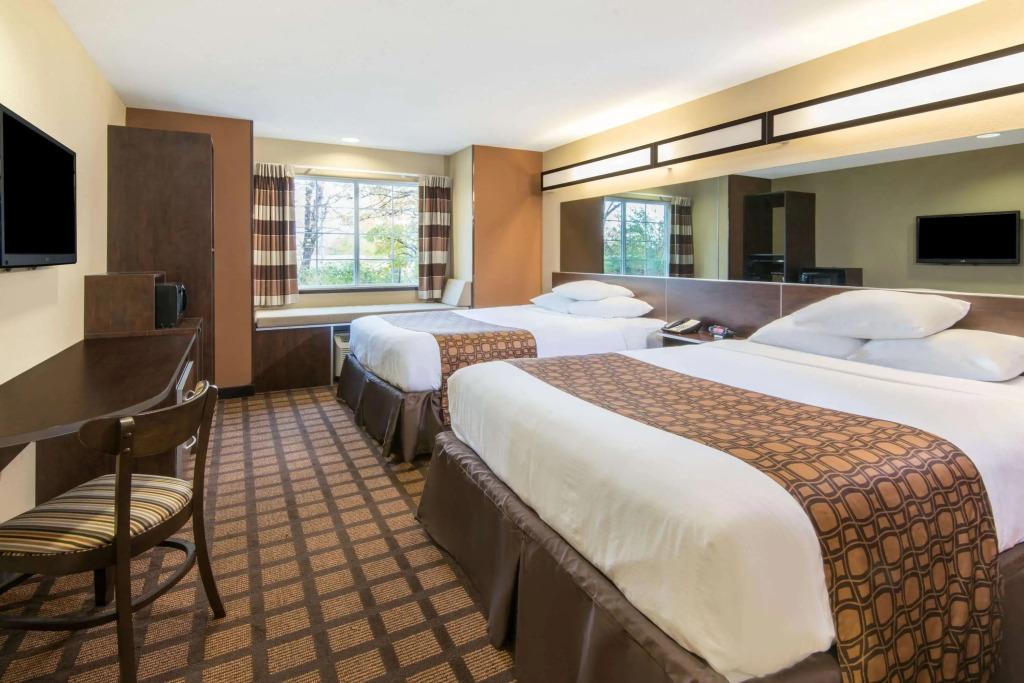 Microtel Inn and Suites North Canton