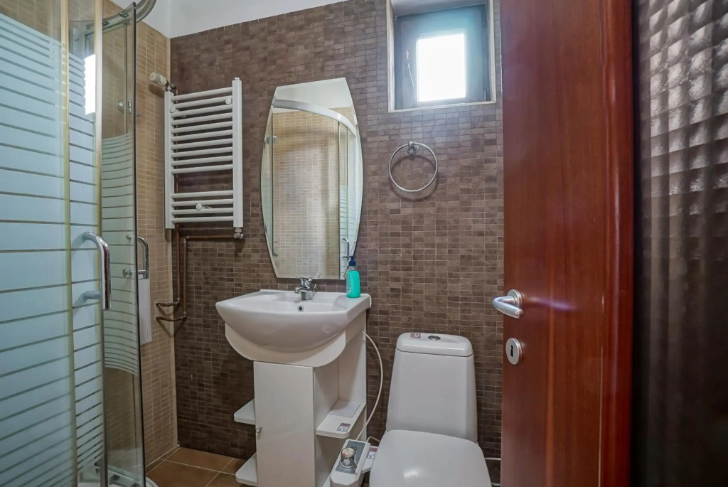Lovely - 3 Bdr. Serviced Apartment In Old Town