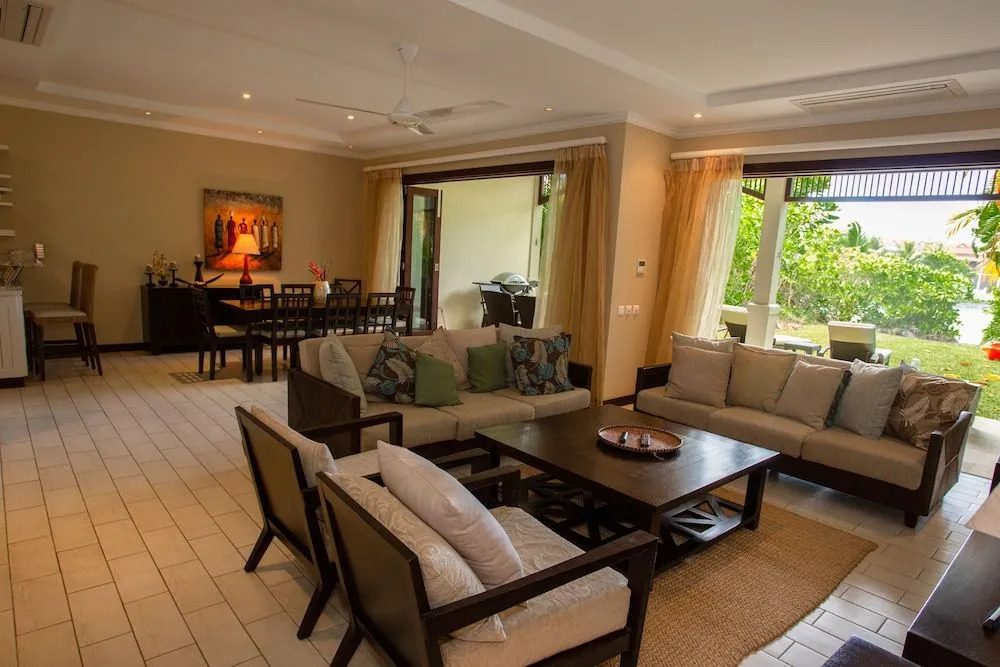 Spas Villas Eden Island