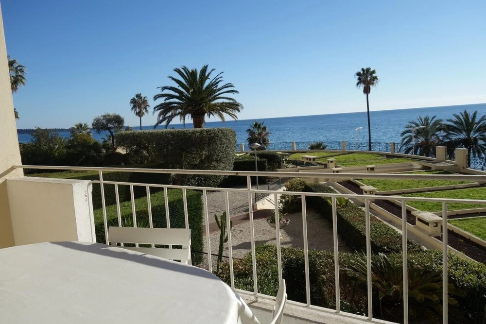 Welcome to Cannes - Rocamare 2