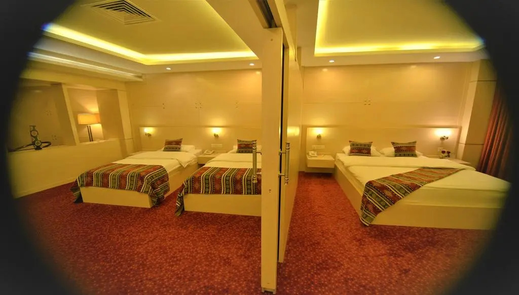Van Royal Hotel