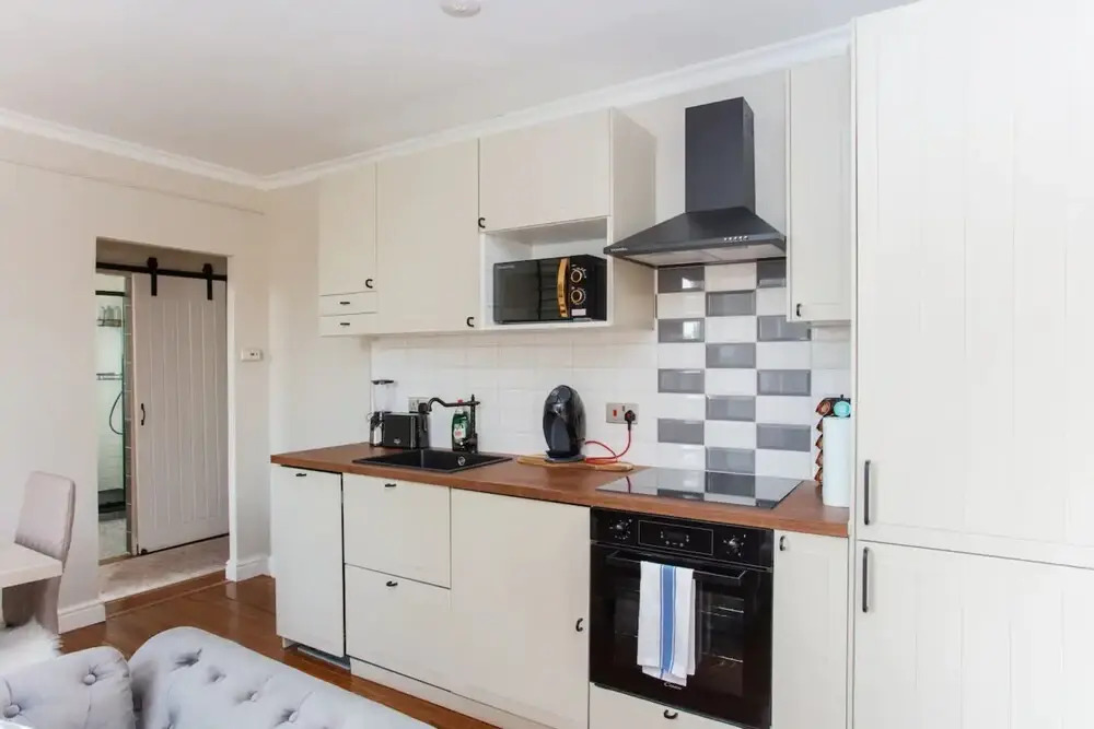 Stylish 2 Bedroom Apartment Near Regents Park