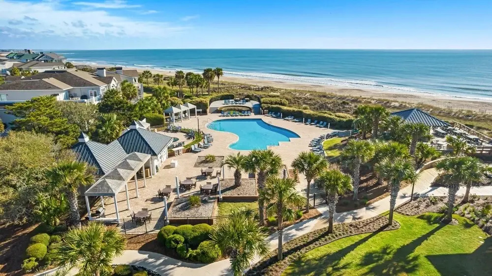 Sea Breeze - Great Oceanfront Views And Close To The Beach Club 3 Bedroom Villa by Peace Vacations