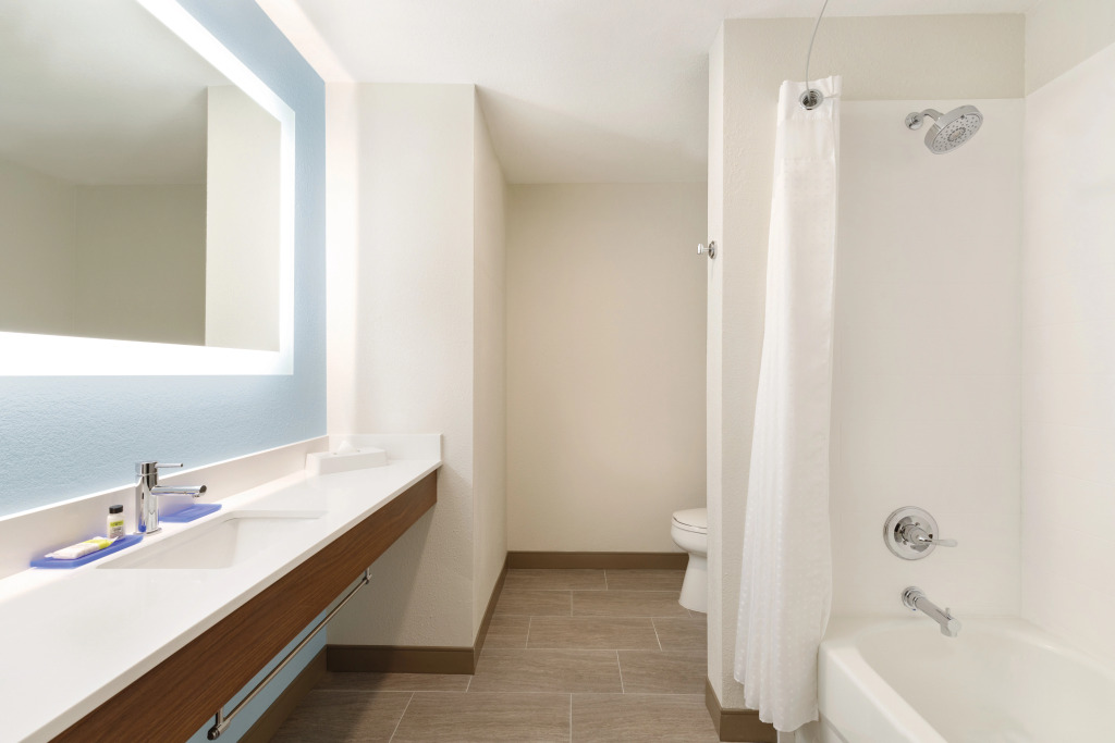 Holiday Inn Express Hotel & Suites Lavonia by IHG