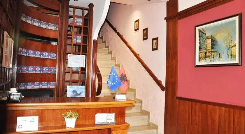 Hotel Lugano Tirana