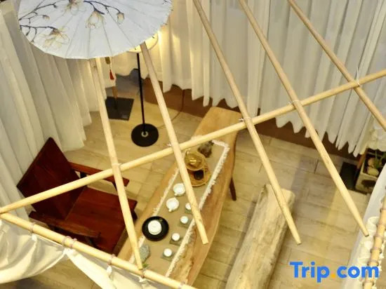Wuyishan Half Mountain and Half Water (Zen culture theme) Hotel