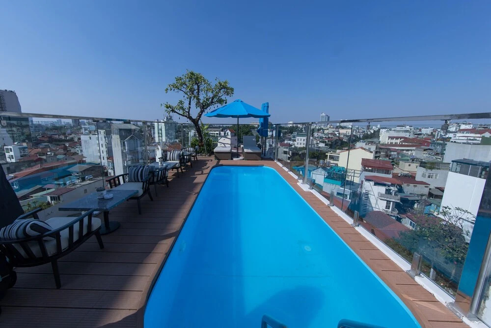 San Palace Hotel & Rooftop