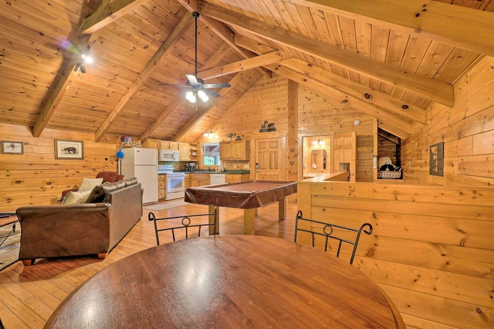'mountain Dream Cabin' w/ Deck, 7 Mi to Gatlinburg