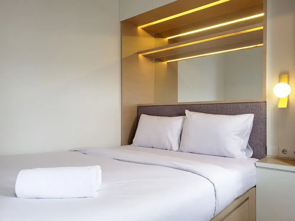 Minimalist And Cozy 2Br At La Hub City Apartment