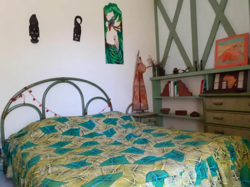 MAISON dHôtes AFRIKA du QUEYROUX , petit gite en campagne, animaux non acceptés