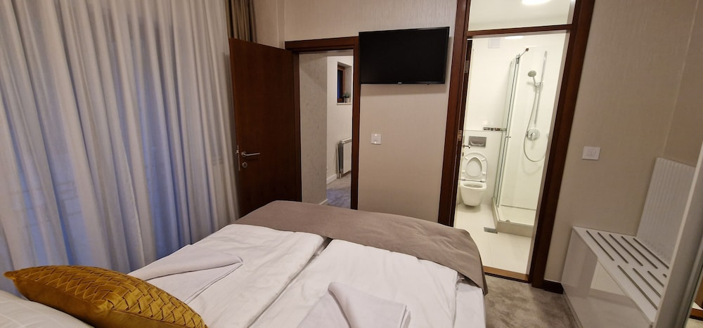 Carice Milice Old Town Residence