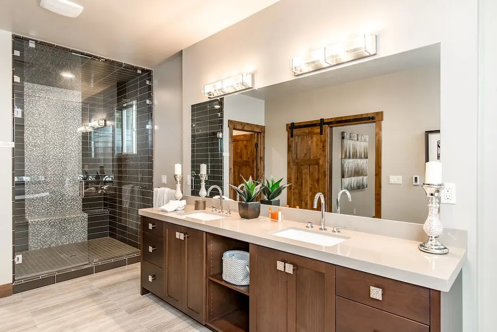 3854 Regina Road Home