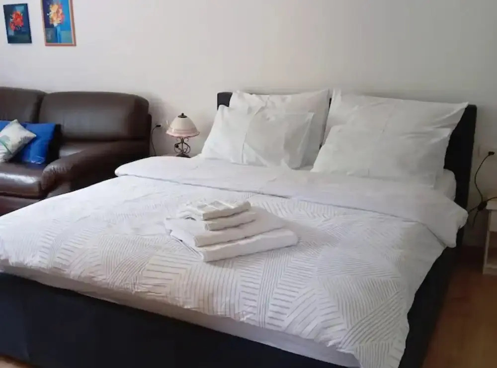 Beautiful and Cozy Studio Apartment