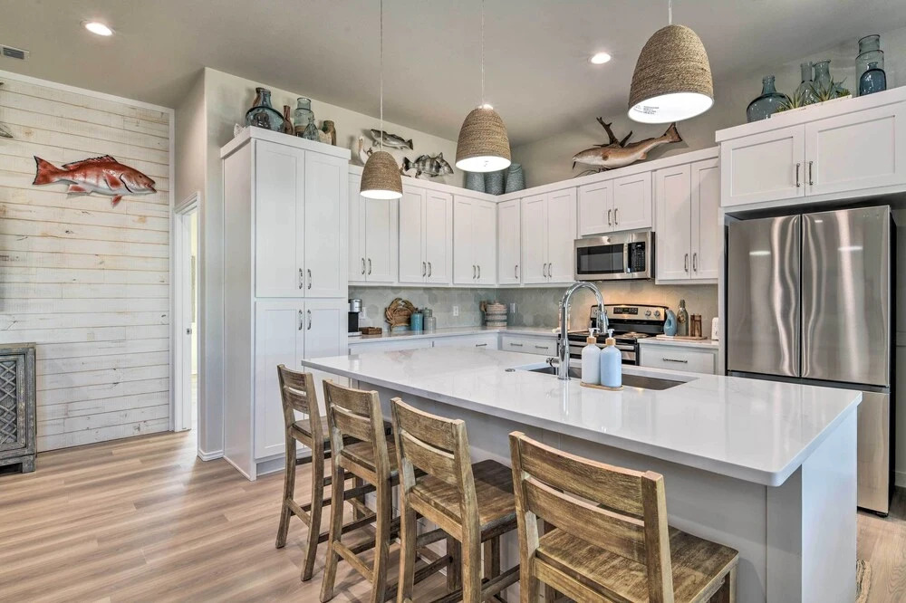 6 Mi to Beach: Rockport Home w/ Pool Access!