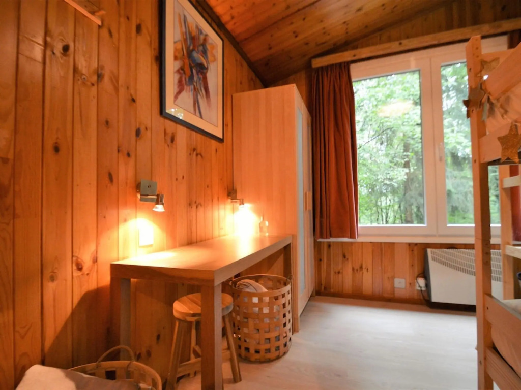 Cozy Chalet With Barbecue