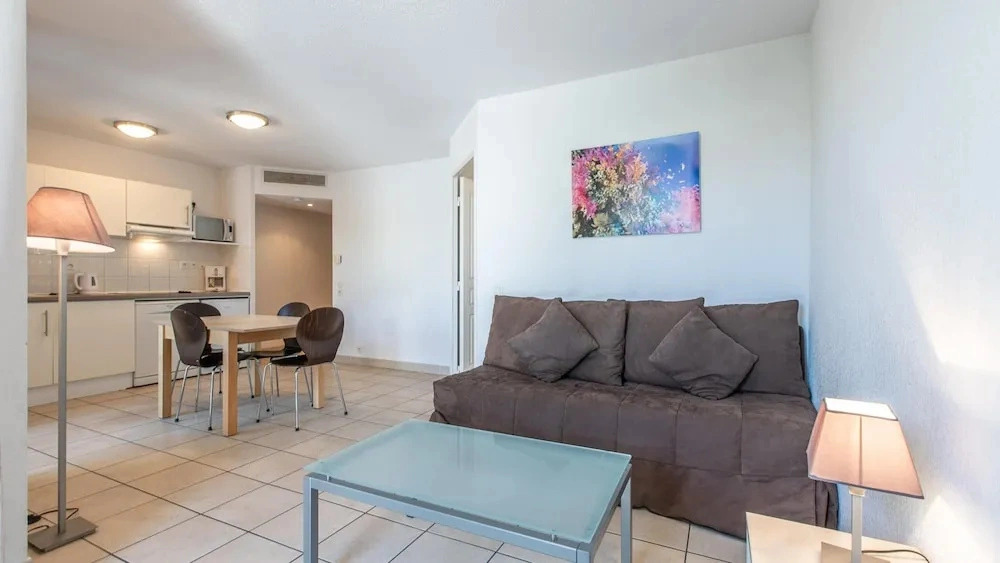 Coastal Stay for 4 in Cagnes-sur-mer