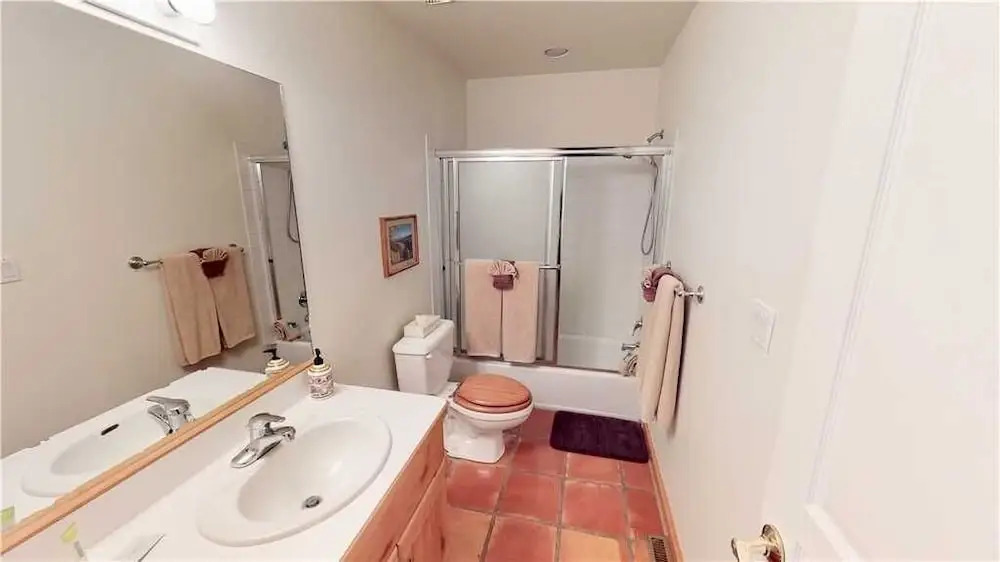 Arena Roja ~ 2279 - 4 Br Home