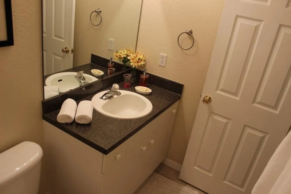 Aco66067 - Lake Berkley - 4 Bed 2 Baths Villa