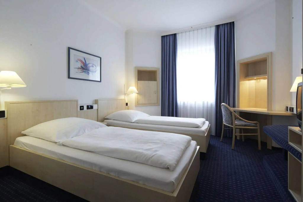 Отель Erfurt City Center by Leonardo Hotels