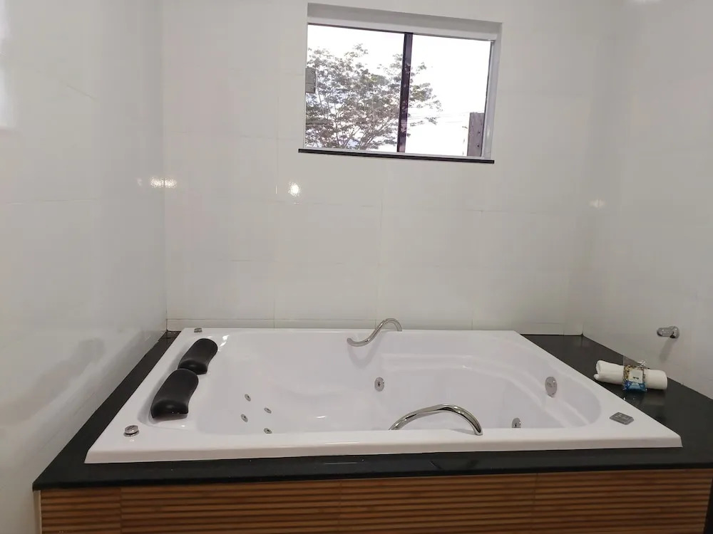 Alto Costa Flats