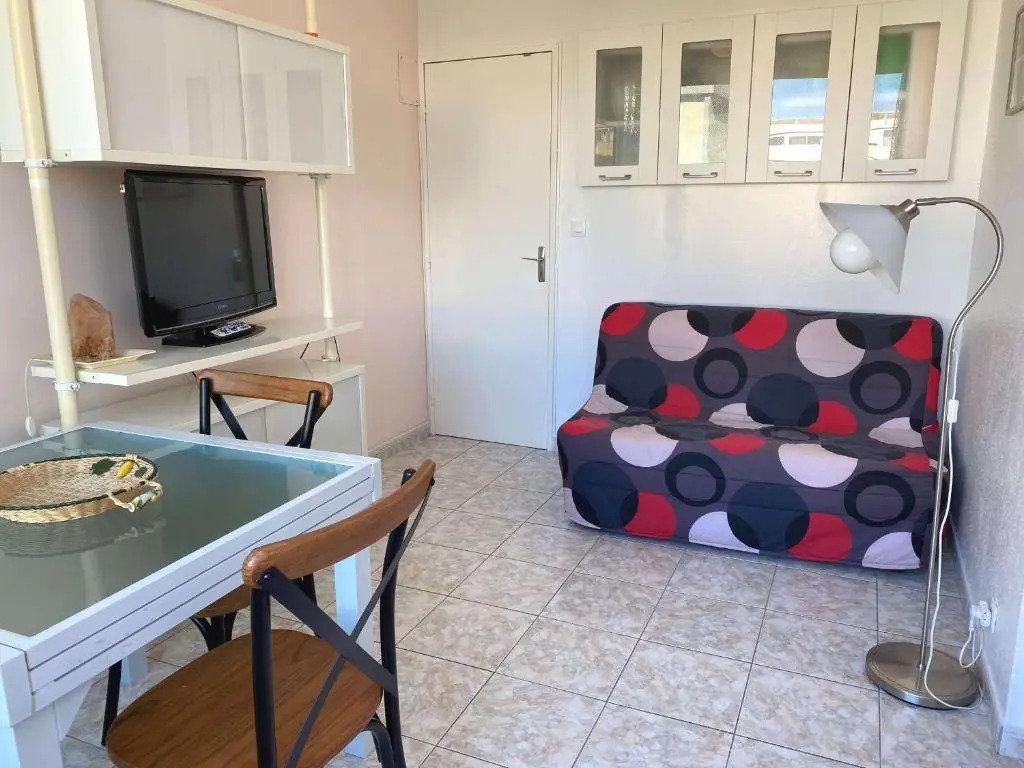 Appartement Balaruc-les-Bains, 2 pièces, 2 personnes - FR-1-553-144