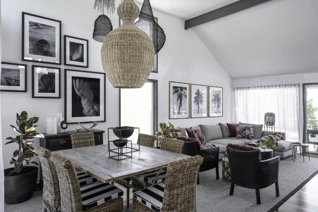 The Seaview - Designer Beachfront House