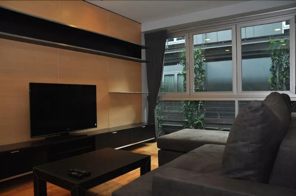 Quad Suites Silom