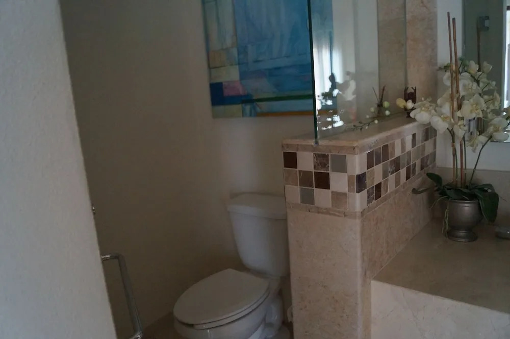 Romantic Zone V399 2 Bedroom