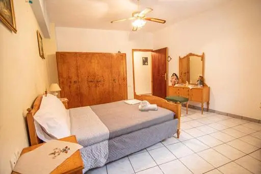 Traditional Family Guest House Idi