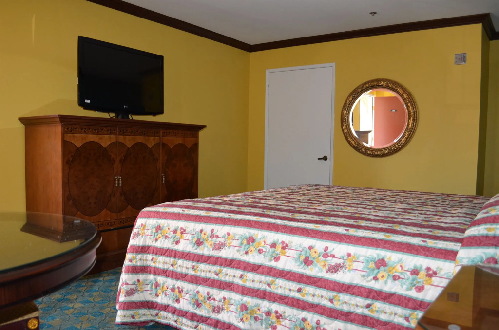 Cloud 9 Inn LAX