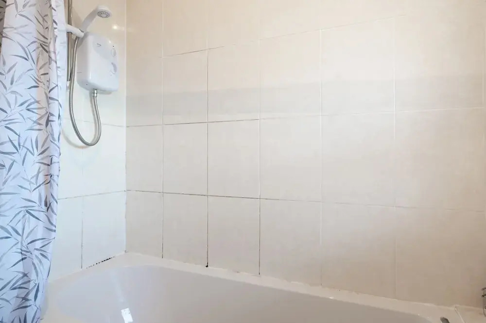 Novelty Suites - Powis Circle