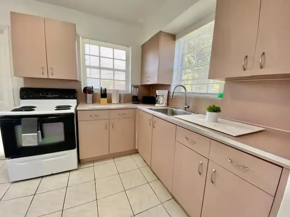 Wonderful 2 Bedroom House Coral Way