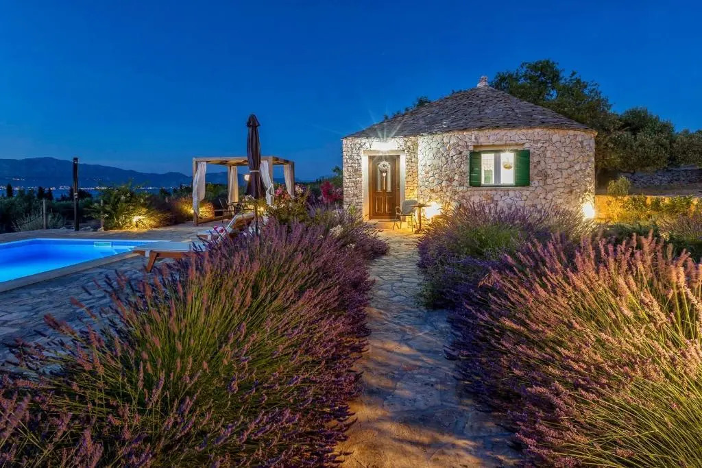 Beautiful villa Big Hobbit 1&2