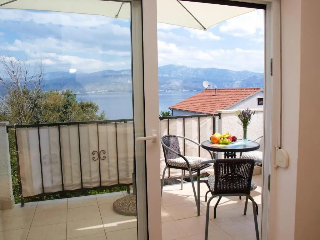 Apartments Jela - 50 m from beach