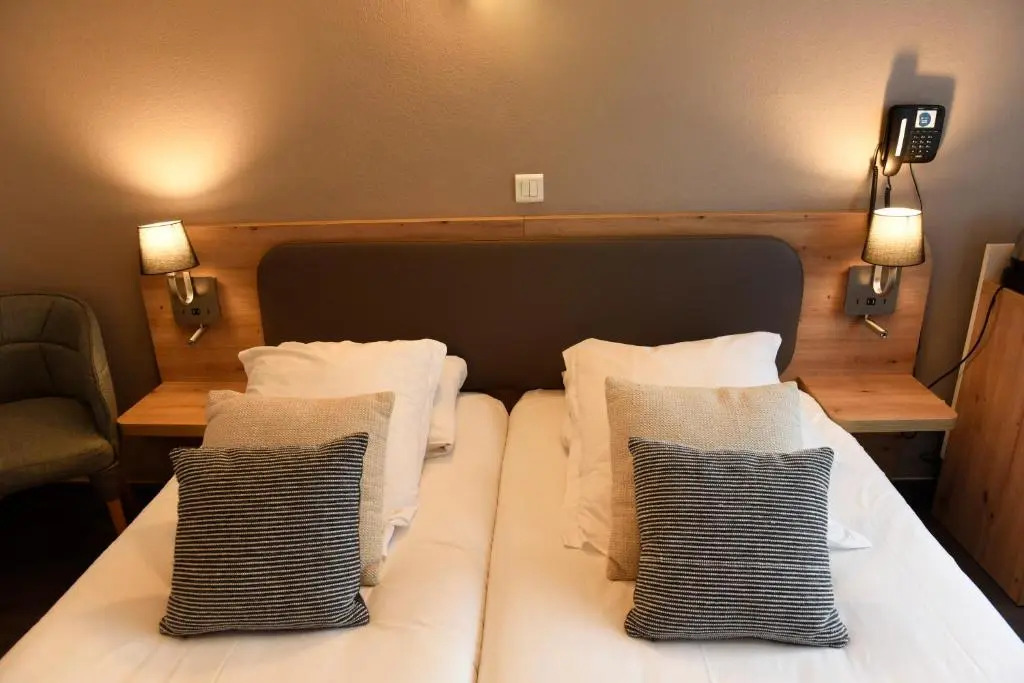 Azur Hotel