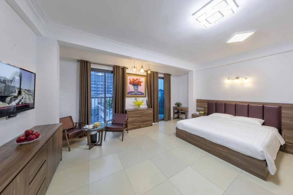 Westlake Tay Ho Hotel 696 Lạc Long Quân