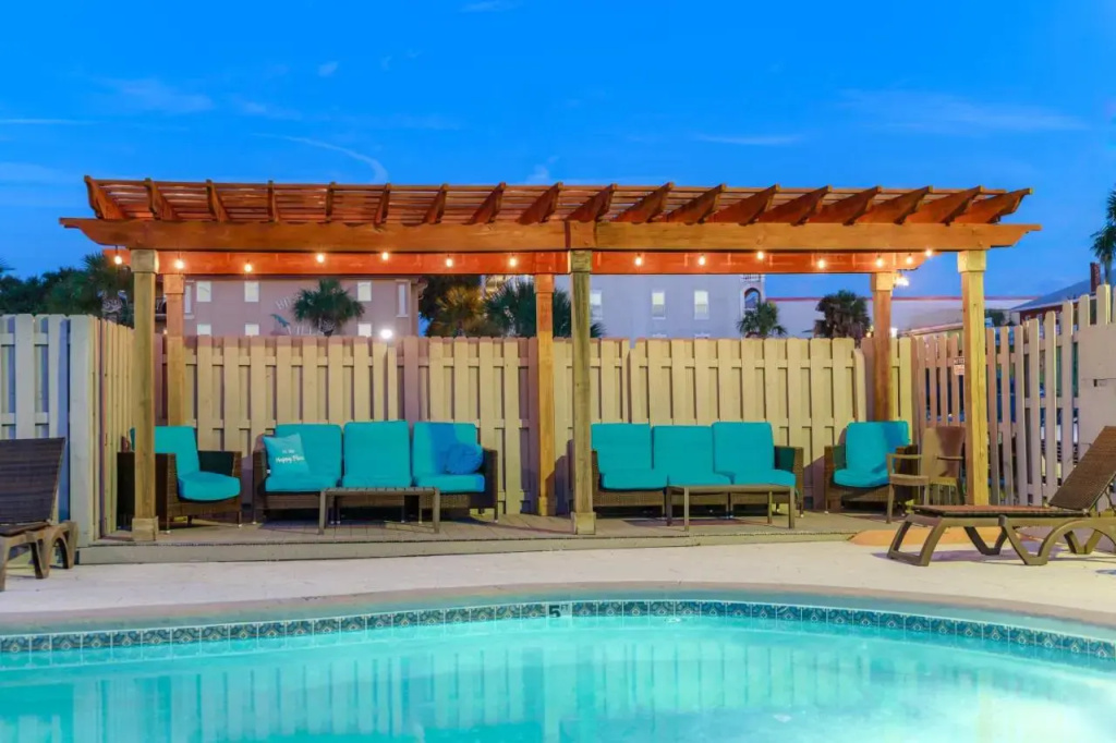 Howard Johnson Inn Tybee Island Savannah GA