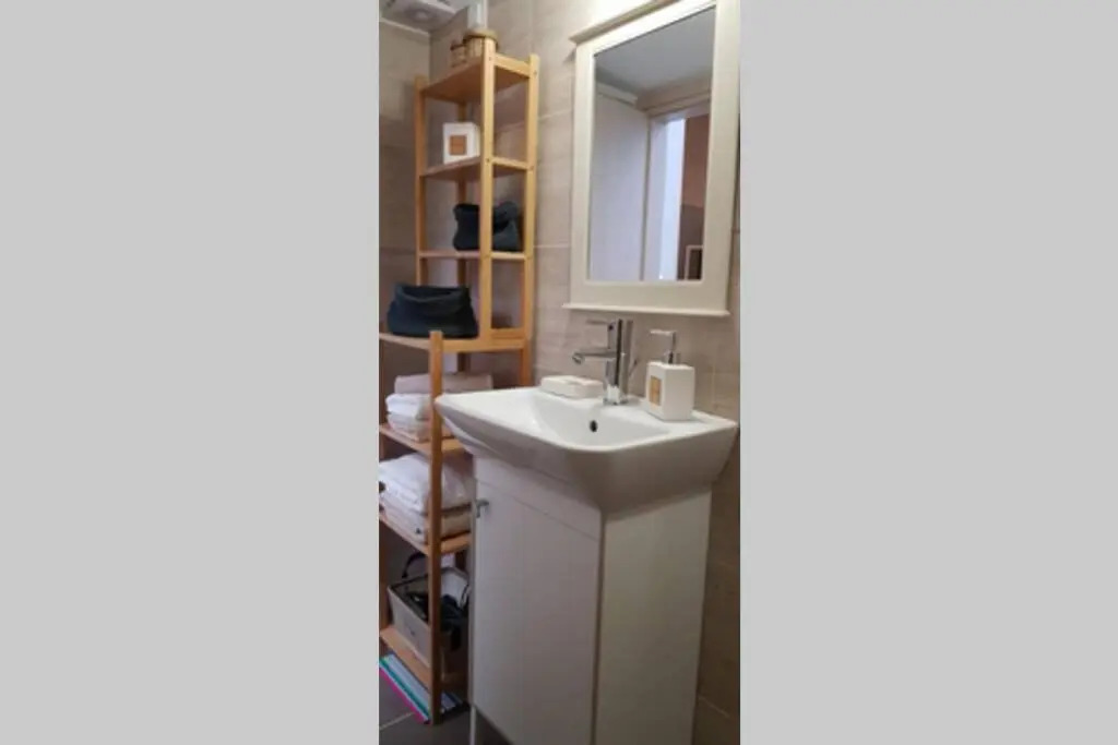 Apt22 stylish apartment close of Heraklion center