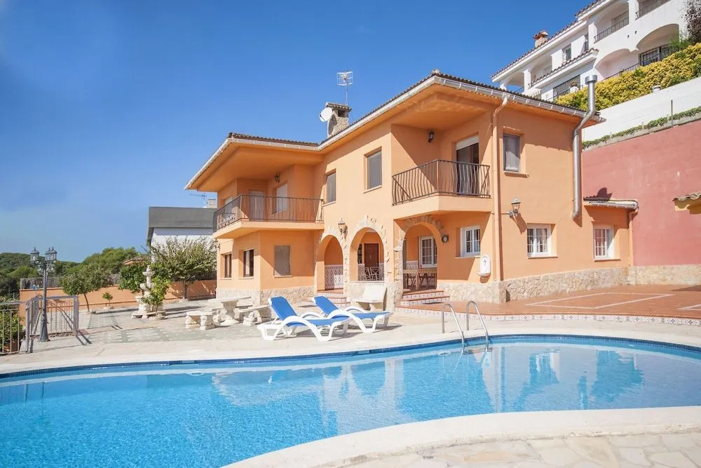 Villa Carvajal
