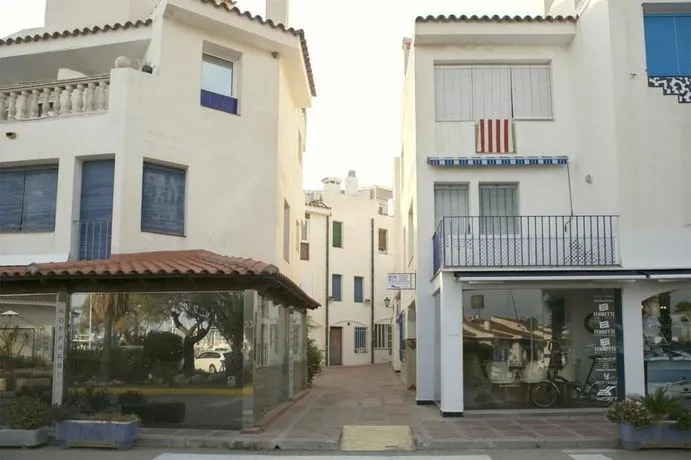 Sea boat apartment