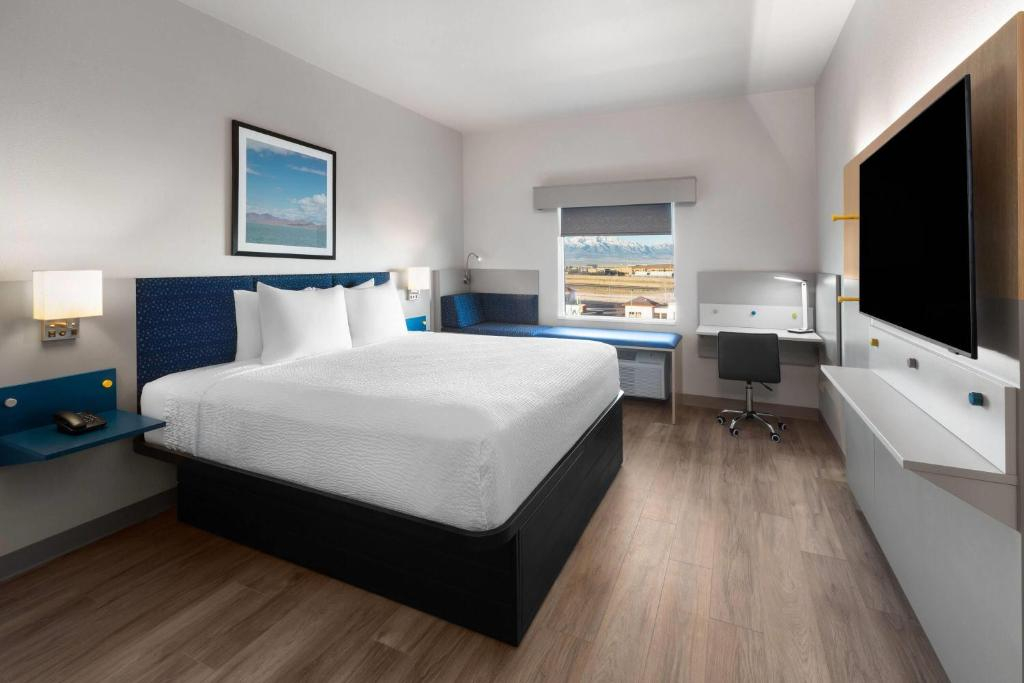 Microtel Inn & Suites By Wyndham Tooele